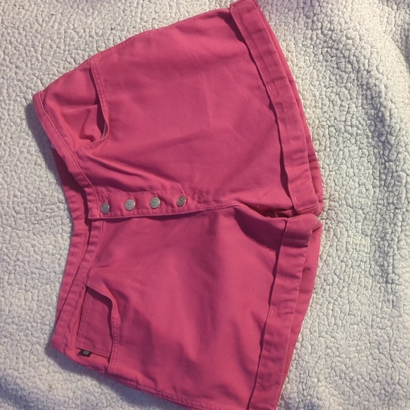 Women's size 14 pink denim shorts - Picture 1 of 3